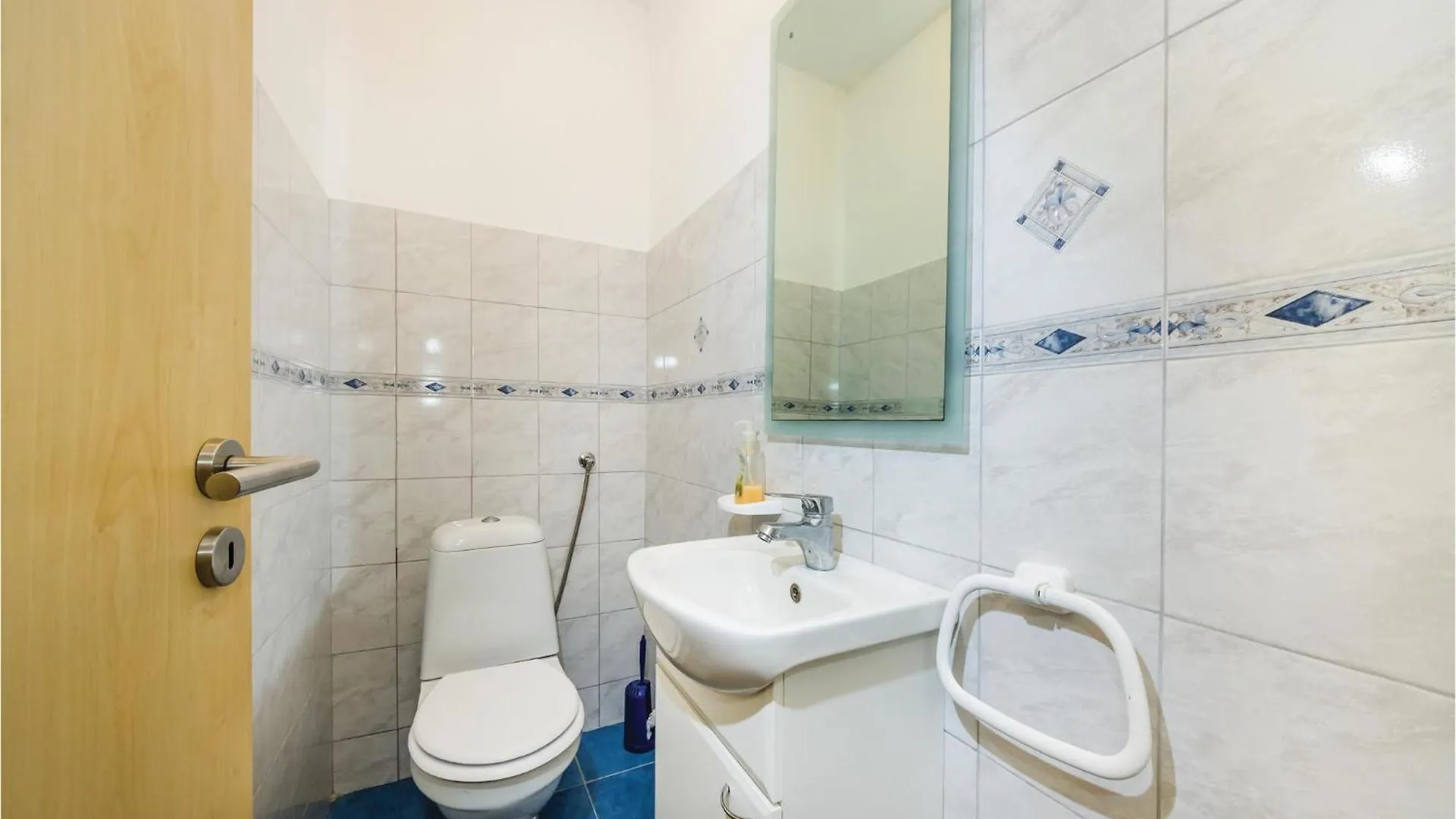 Polaca 4 Bedroom Lovely Home In Kakma