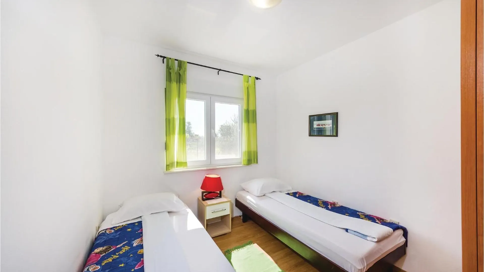 Polaca 4 Bedroom Lovely Home In Kakma קרואטיה