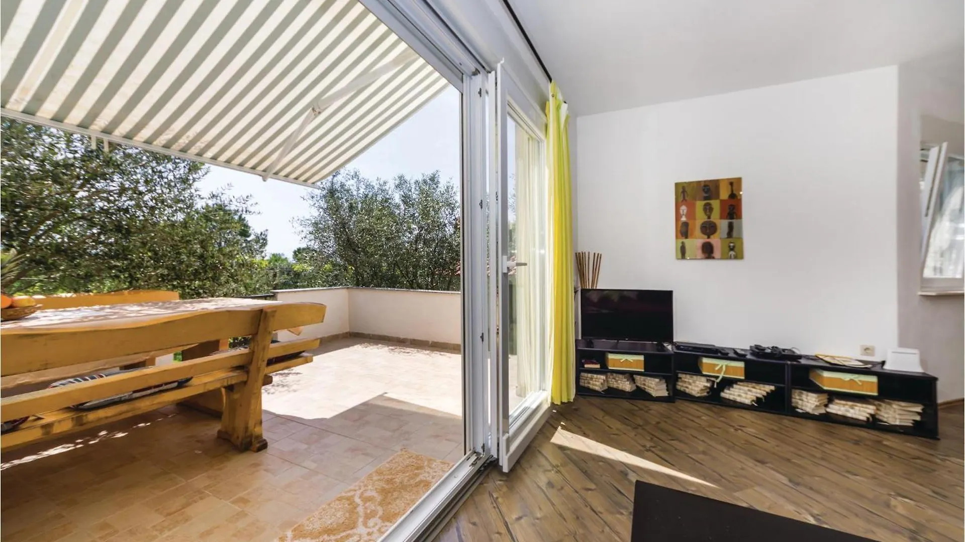 בית נופש Polaca 4 Bedroom Lovely Home In Kakma